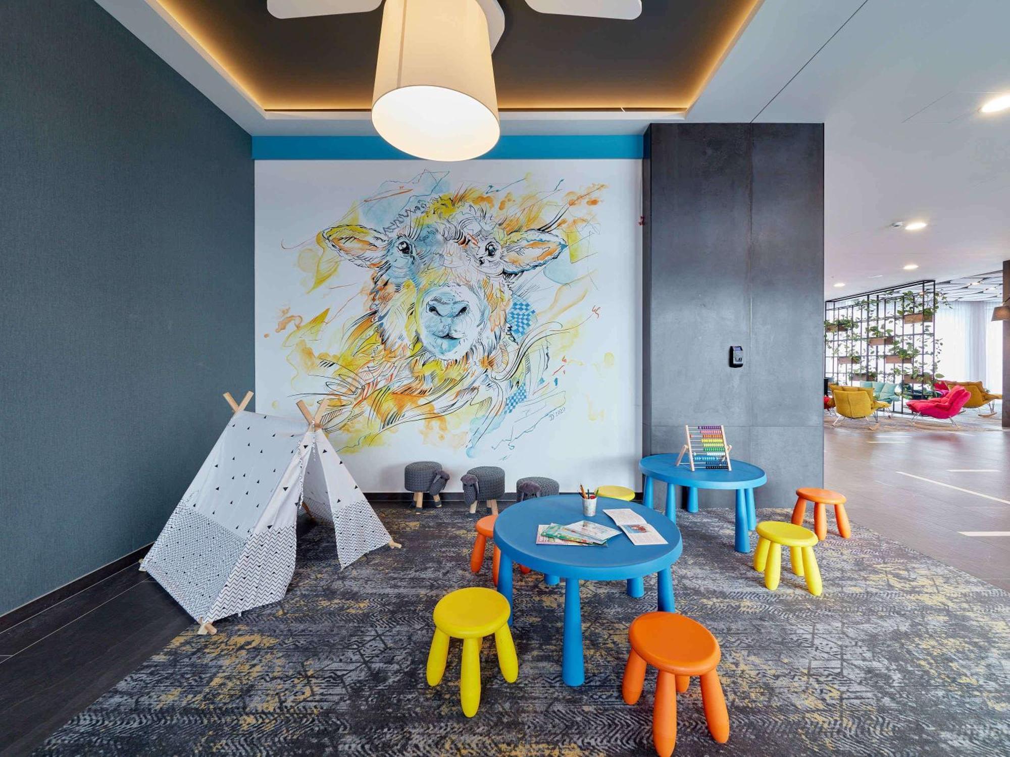 Ibis Styles Nowy Targ Hotel Екстериор снимка